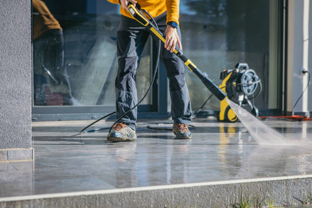 Best Deck Cleaning Services  in Millbrae, CA