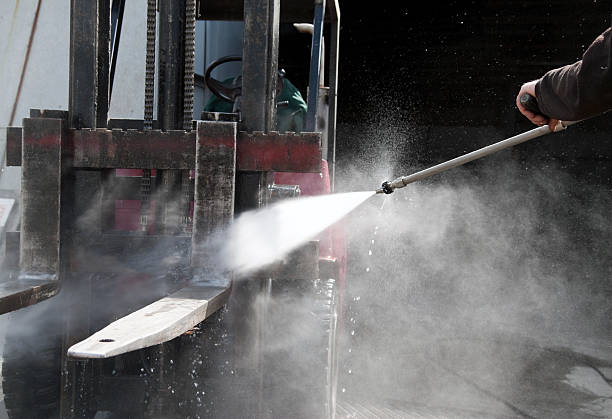 Best Commercial Building Pressure Washing  in Millbrae, CA